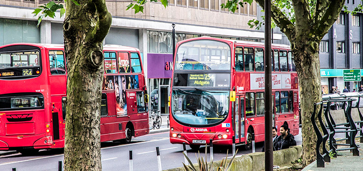 aldgate wide2 moving city