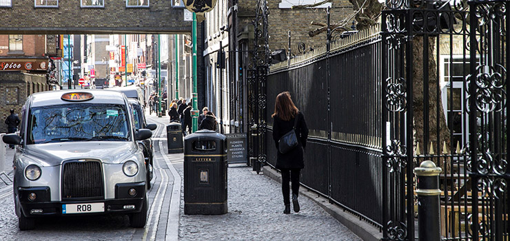 shoreditch wide moving city