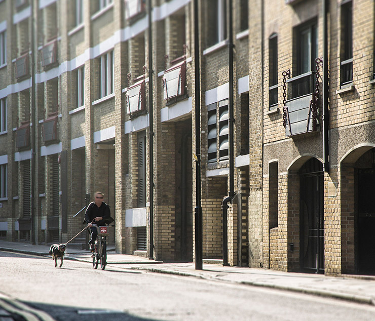 wapping box 2 moving city